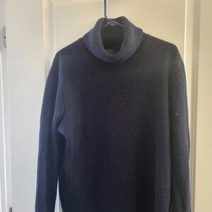 Quince- Cashmere Turtleneck Sweater